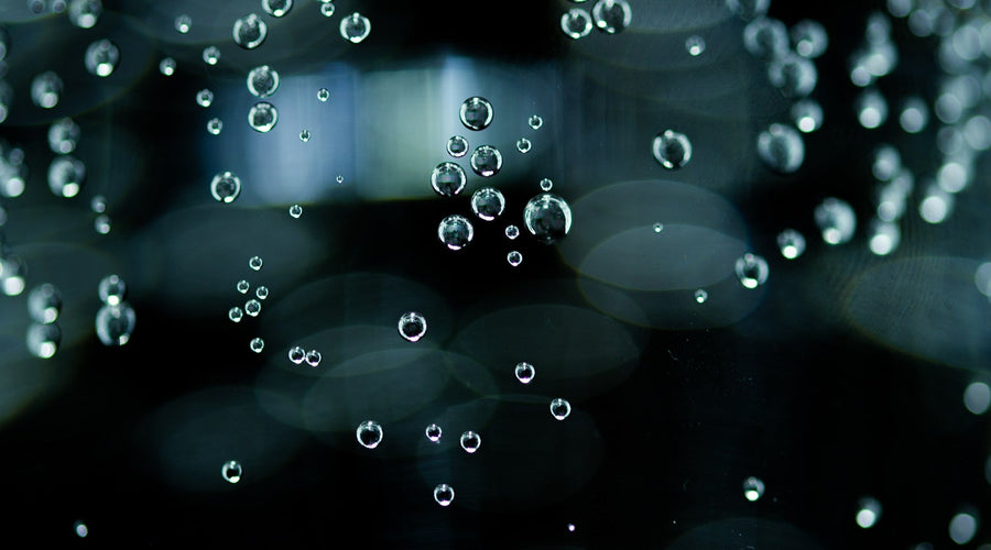 Ist Mineralwasser schlecht für die Zähne